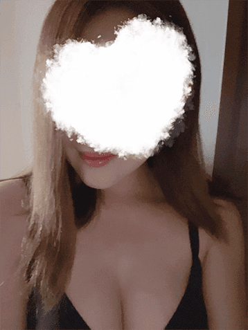 VALDEN (ヴァルデン) まみ (30代)